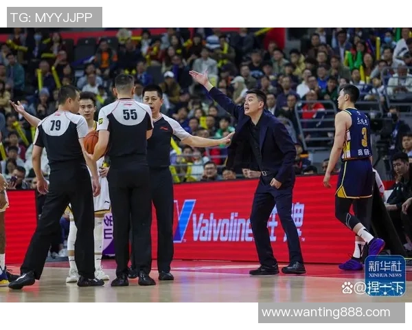 CBA激战广东队迎战八一南昌队双雄对决引发球迷热议